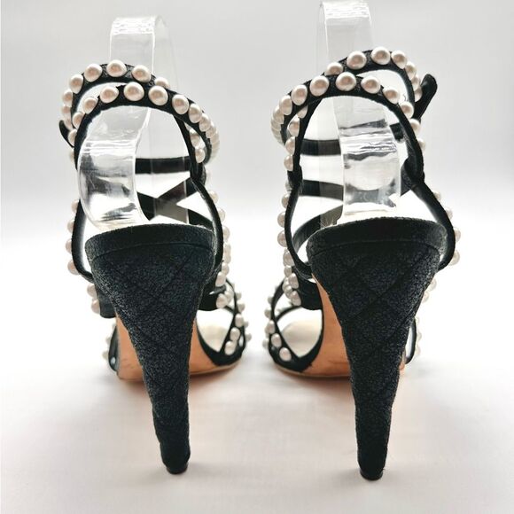 Chanel CC Logo Pearl Embellished Black Leather Quilted Leather Sandals EU 37.5 C - Picture 10 of 13